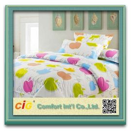 मुद्रित पीच त्वचा Bedsheet कपड़ा Peached बिस्तर शीट्स पॉलिएस्टर फैब्रिक लाल / नीले / गुलाबी